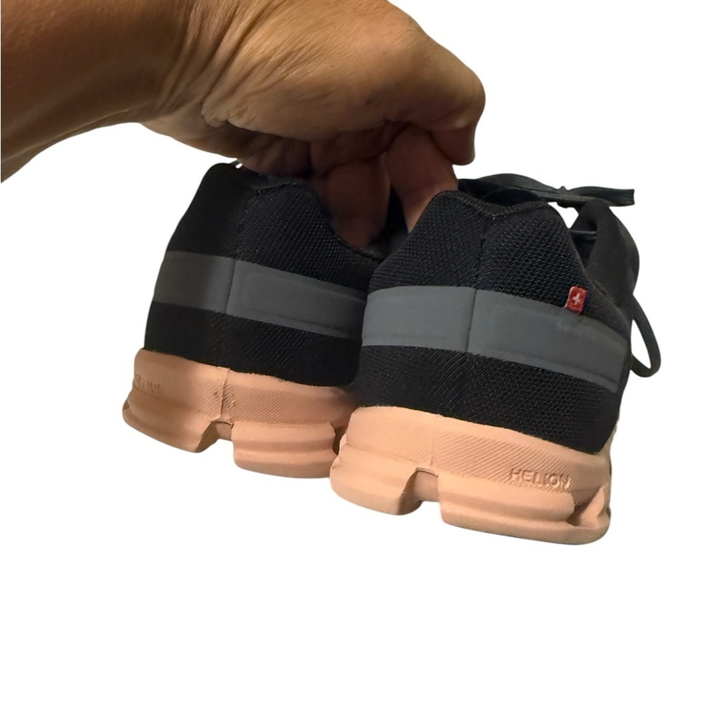 On Running On Cloudflow
Women's Running Training Shoes
Size 10.5 M, Rock Rose - Picture 4 of 12